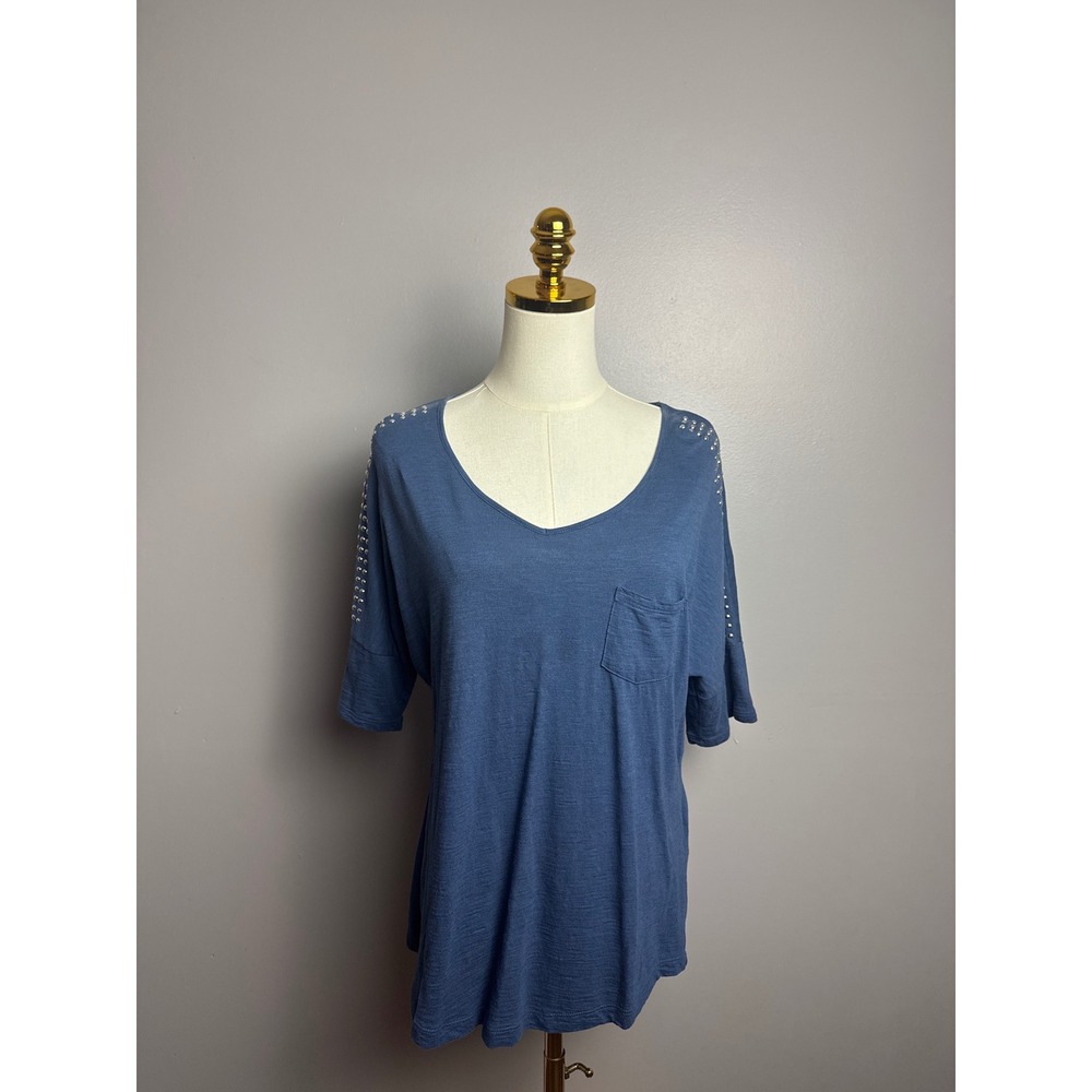 Chico's Studded Shoulder V-Neck Top Women Size 1 Blue Excellent Short Sleeve